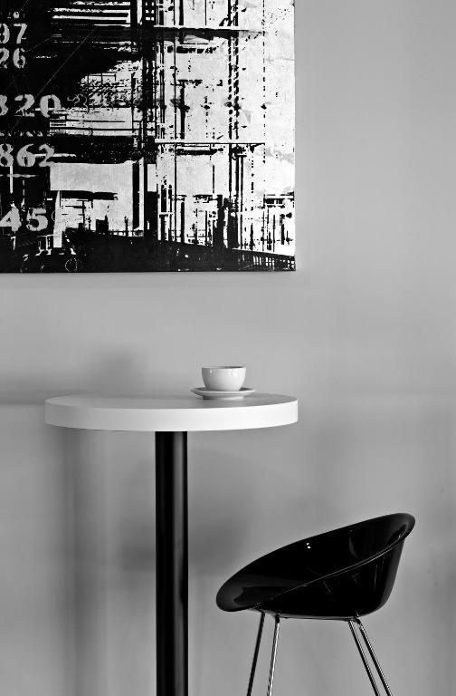 Le Ya'Tis Hotel Saint-Laurent-des-Arbres Buitenkant foto