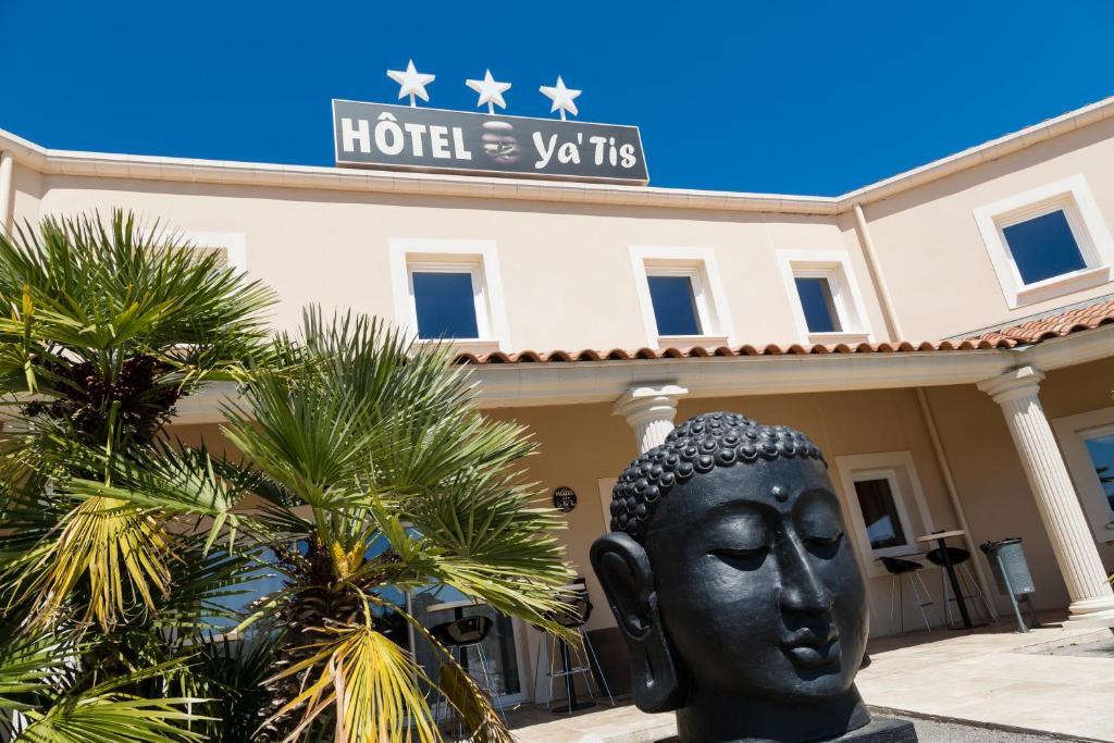 Le Ya'Tis Hotel Saint-Laurent-des-Arbres Buitenkant foto