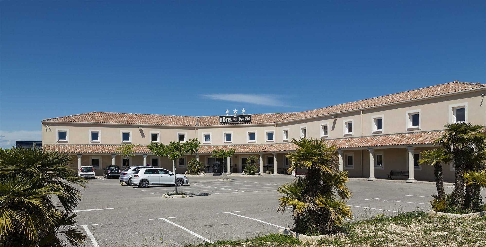 Le Ya'Tis Hotel Saint-Laurent-des-Arbres Buitenkant foto